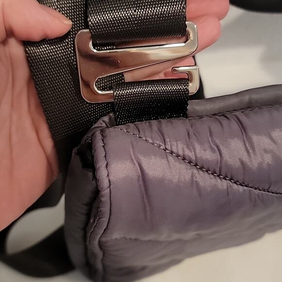 Caraa x Athleta Quilted Convertible Crossbody - Picture 4 of 9